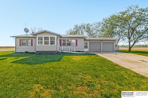 301 E 15th St, Decatur, NE, 68020-2268 | Card Image