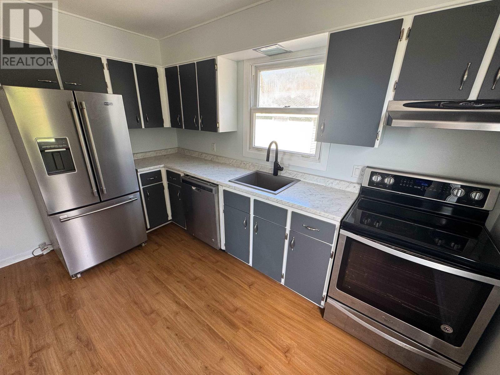 Residential in Cornwallis Park 5