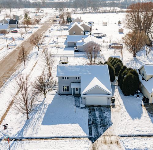 641 Small Farm Rd, Mukwonago, WI, 53149-1462 | Card Image