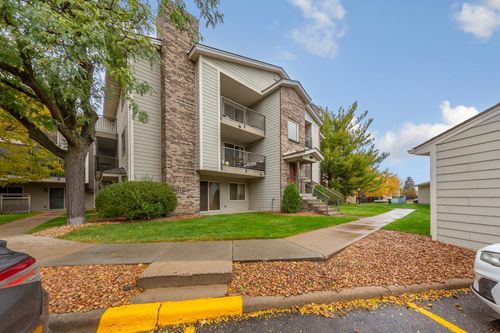 apt-13-2100 Ridge Dr, Saint Louis Park, MN, 55416-5662 | Card Image