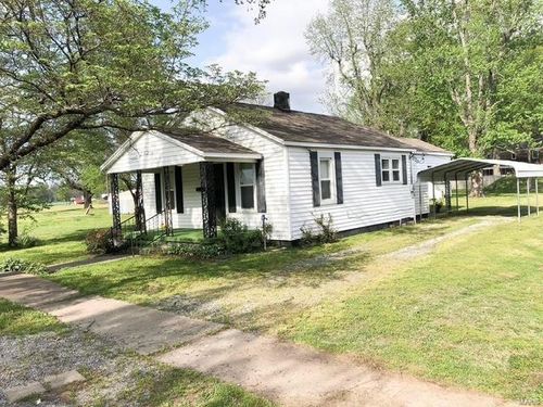 407 N Locust St, Charleston, MO, 63834-1026 | Card Image