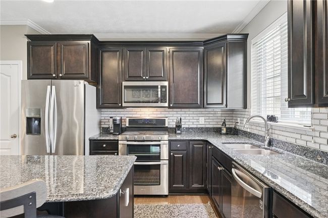 228 Eagle Dr, Townhouse with 3 bedrooms, 3 bathrooms and 2 parking in Cranberry Twp PA | Image 12