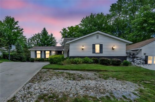 5880 Deepwood Trl, Solon, OH, 44139-2565 | Card Image