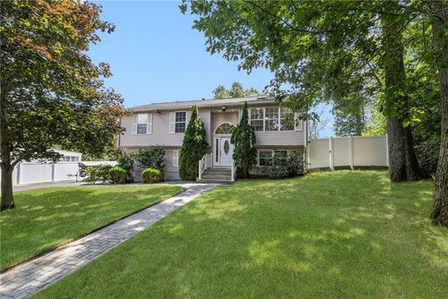 27 Tartaglia St, Johnston, RI, 02919-5929 | Card Image