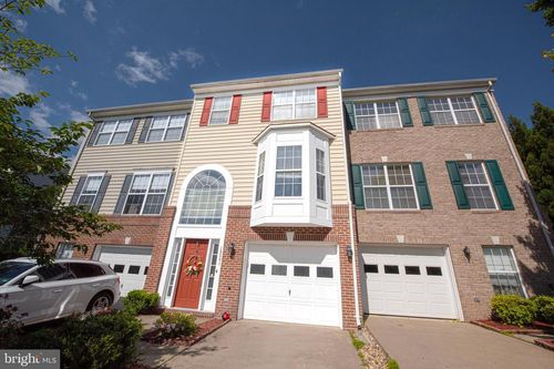 15381 Bronco Way, WOODBRIDGE, VA, 22193-8506 | Card Image