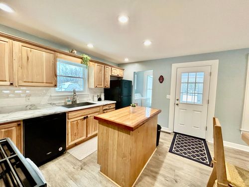 617 S Lake Ave, Crandon, WI, 54520-1707 | Card Image