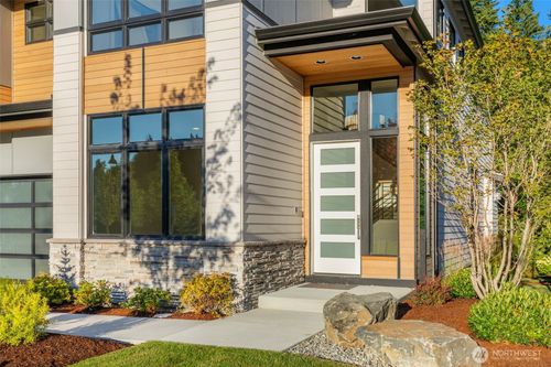 21041 Se 80th St, Issaquah, WA, 98027 | Card Image