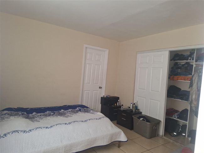 Unit B 2nd bedroom | Image 6