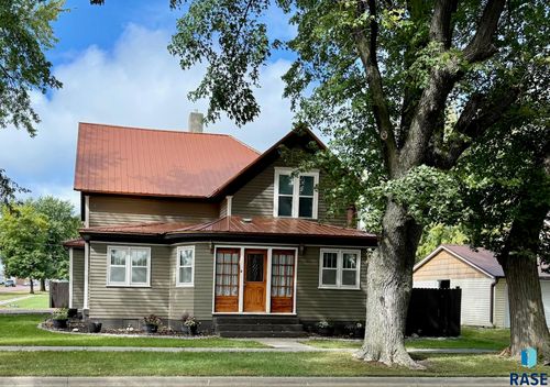 203 E 2nd St Street, Tripp, SD, 57376 | Card Image