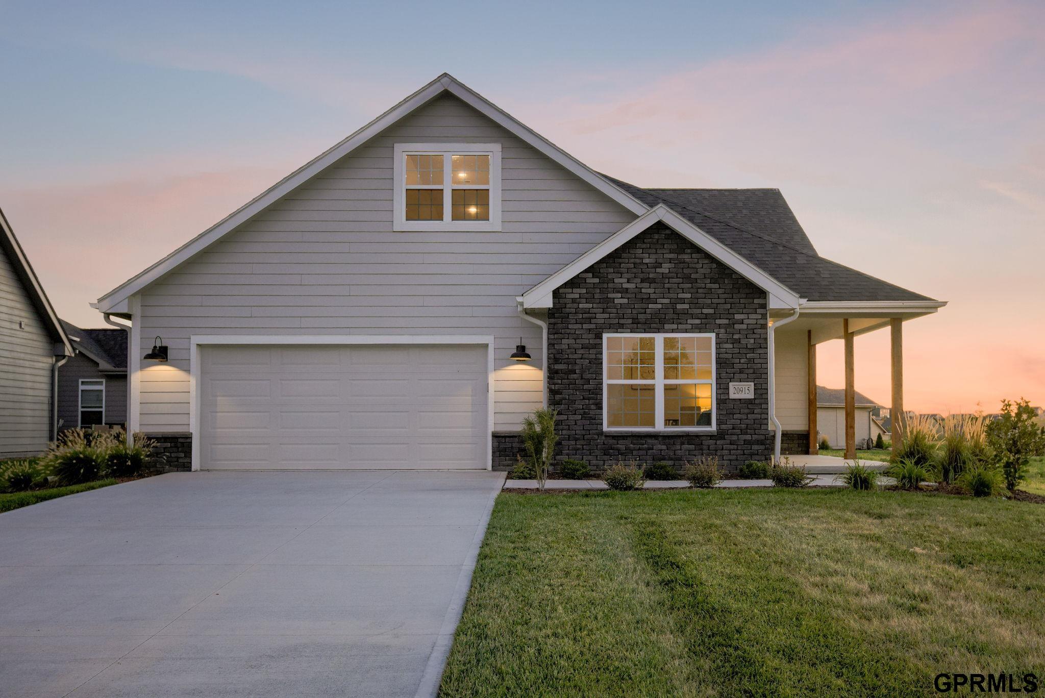 Jefferson St, Elkhorn, NE 68022