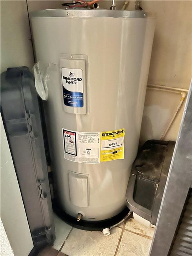 Hot Water Tank | Image 18
