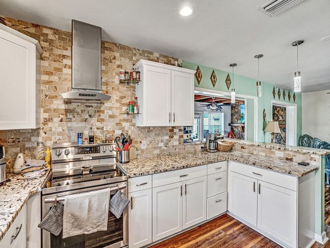 2160 Ne Coachman Rd, House other with 3 bedrooms, 2 bathrooms and null parking in Clearwater FL | Image 11