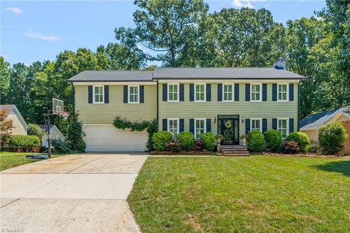 3712 Wynnewood Dr, Greensboro, NC, 27408-3160 | Card Image