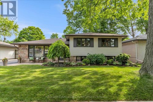 489 Wedgewood Drive, Burlington (Appleby), ON, L7L4J1 | Card Image