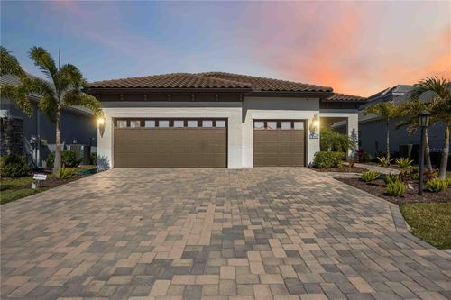 11561 Trailwood Dr, VENICE, FL, 34293-2293 | Card Image