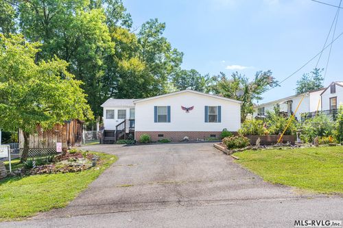 422 Boardman Dr, Bracey, VA, 23919 | Card Image