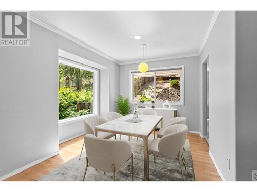 125 Applecrest Crt, Kelowna, BC, V1V1W6 | Card Image
