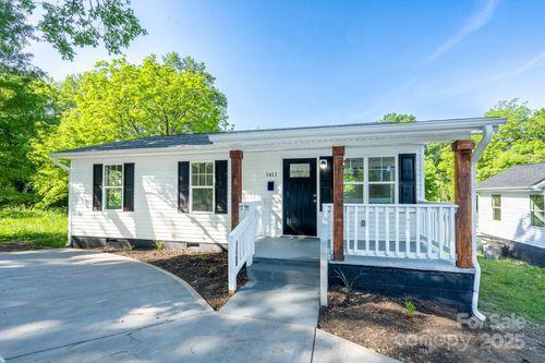 1411 Caldwell St, Gastonia, NC, 28052-1823 | Card Image
