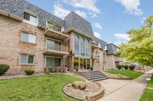 apt-234-18855 Burnham Ave, Lansing, IL, 60438-3656 | Card Image