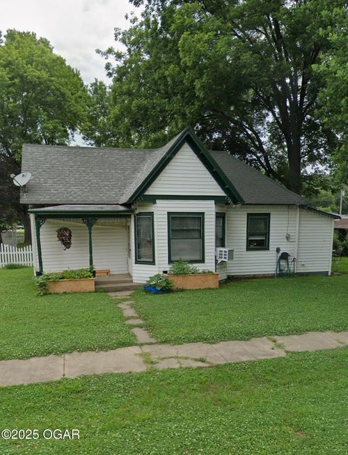 303 Ottawa St, Seneca, MO, 64865-9493 | Card Image