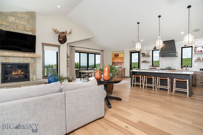 1055 Caddie Ct, House other with 6 bedrooms, 5 bathrooms and null parking in Bozeman MT | Image 13