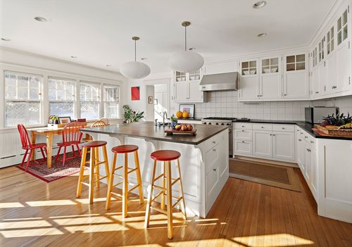 33 Lombard Rd, Arlington, MA, 02476-6501 | Card Image
