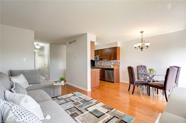 C20 - 20 David Bergey Dr, Townhouse with 3 bedrooms, 2 bathrooms and 3 parking in Kitchener ON | Image 7