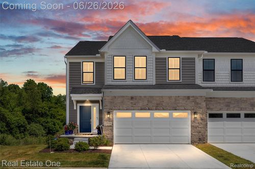 5318 Trail Vista Dr, West Bloomfield, MI, 48323 | Card Image