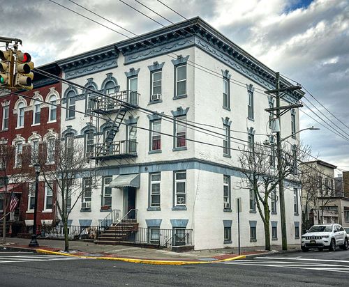 c4-2315-2317 New York Ave, Union City, NJ, 07087-4519 | Card Image