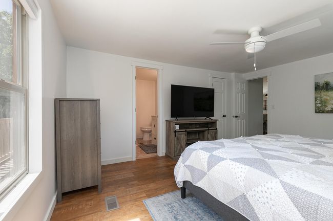 Primary Bedroom | Image 16