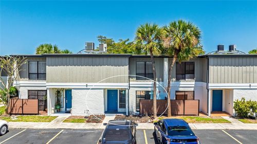 apt-343-4001 Beneva Rd, SARASOTA, FL, 34233-1041 | Card Image