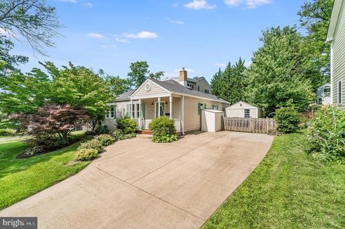 2962 Strathmeade St, FALLS CHURCH, VA, 22042-1323 | Card Image