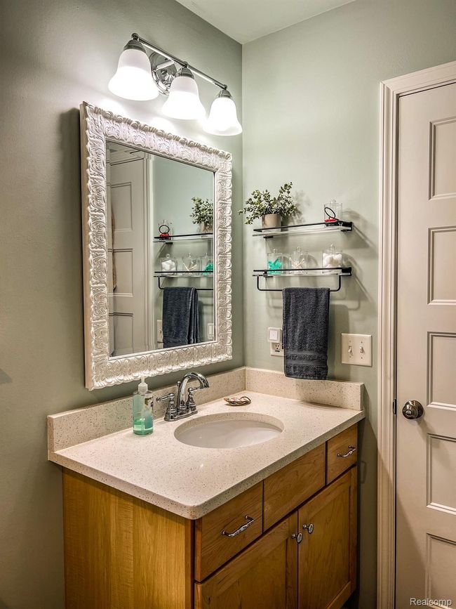 11236 Chyna Run, House other with 4 bedrooms, 4 bathrooms and null parking in Springfld Twp MI | Image 35