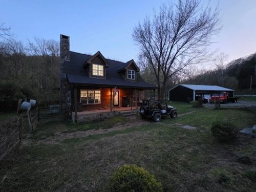 8216 Gassaway Rd, Woodbury, TN, 37190-5102 | Card Image