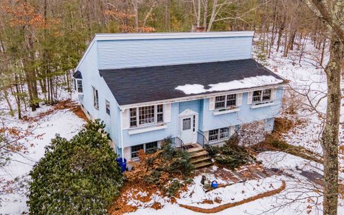 32 Aglipay Drive, Amherst, NH, 03031 | Card Image