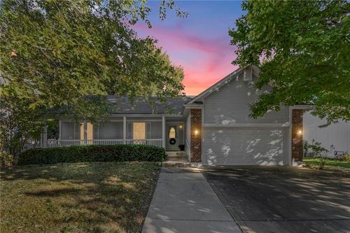 407 Se Hamilton Ct, Blue Springs, MO, 64014-3429 | Card Image