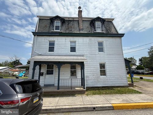 352 S Wood St, MIDDLETOWN, PA, 17057-1368 | Card Image