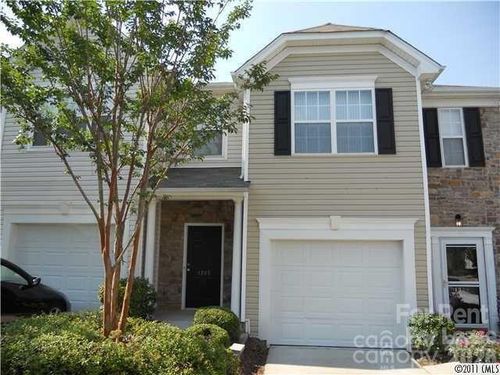 1307 Smokey Quartz Ln, Fort Mill, SC, 29708-8319 | Card Image