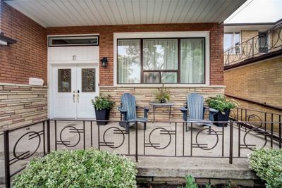 MAIN - 17 Budgell Terr, Home with 3 bedrooms, 1 bathrooms and 1 parking in Toronto ON | Image 2