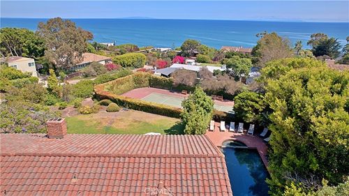 7161 Grasswood Ave, MALIBU, CA, 90265-4248 | Card Image