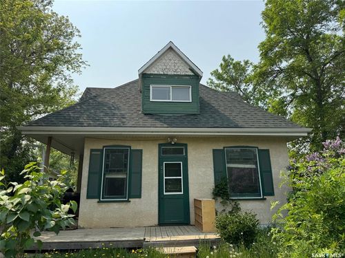 200 Brunswick St, Pense, SK, S0G3W0 | Card Image