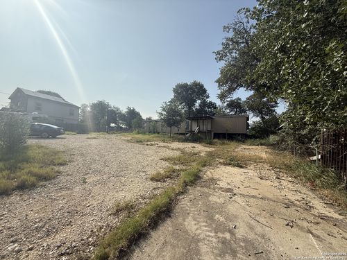 4634 Waterwood Pass Dr, Elmendorf, TX, 78112-6205 | Card Image