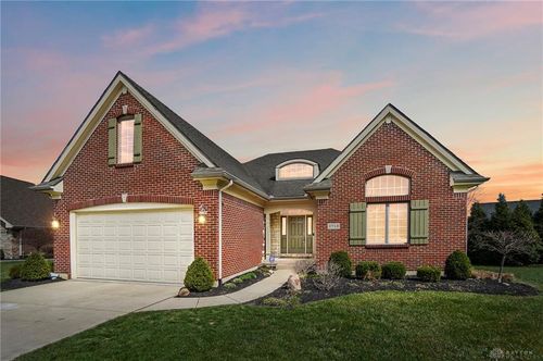 1713 Country Corner Ln, Washingtn Twp, OH, 45458-2680 | Card Image