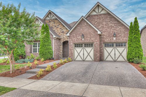 519 Lingering Way, Hendersonville, TN, 37075-1509 | Card Image