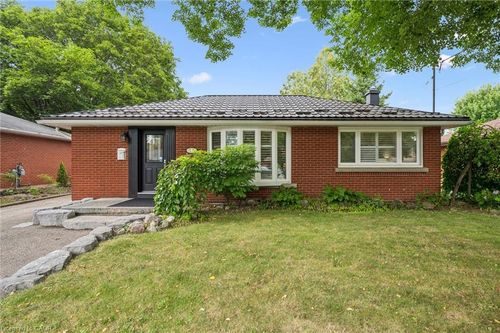 10 Sumac Pl, Guelph, ON, N1E1K9 | Card Image