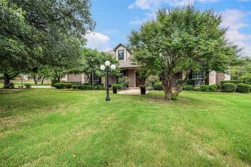 7999 Steeplechase Cir, Argyle, TX, 76226-6105 | Card Image