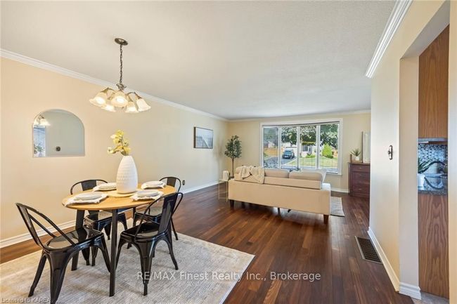 705 Braeside Cres, House other with 4 bedrooms, 2 bathrooms and 2 parking in Kingston ON | Image 12