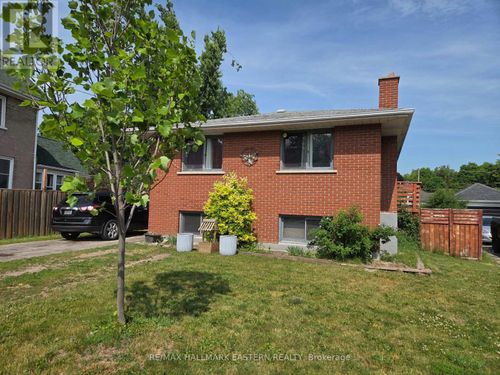 618 Donegal St, Peterborough, ON, K9H4M5 | Card Image