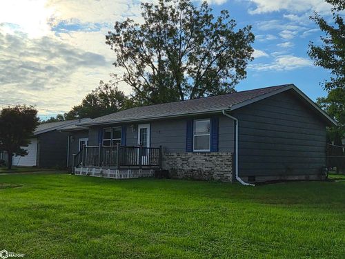 908 M Ave W, Oskaloosa, IA, 52577-1601 | Card Image