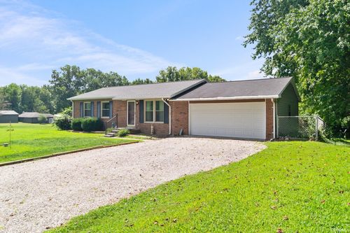 10910 Saint Wendel Rd, Evansville, IN, 47720-8570 | Card Image